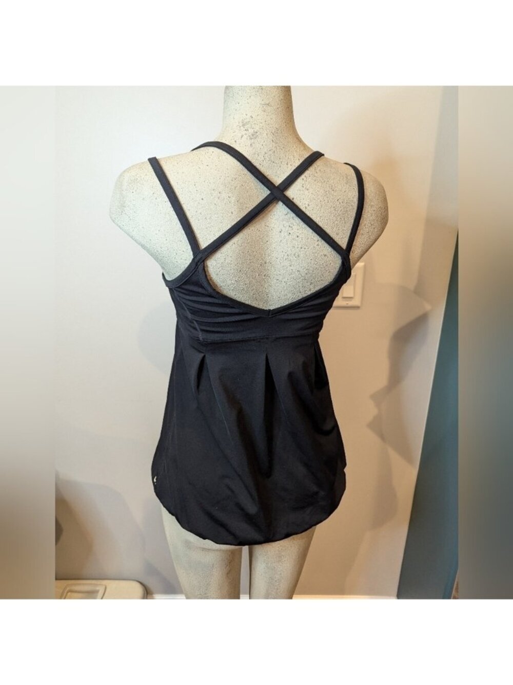 GAP Strappy Tank gapfit double strap athletic tank Black Size Small